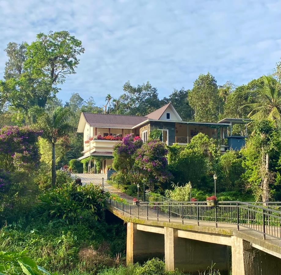 Flower Valley Plantation Homestay Munnar Luaran gambar